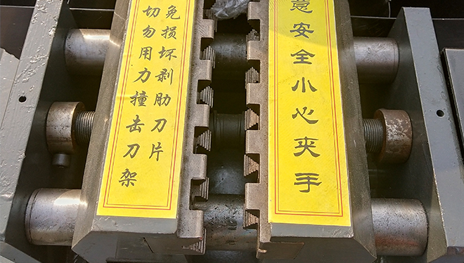 大臺鉗自動夾緊 大臺鉗自動夾緊